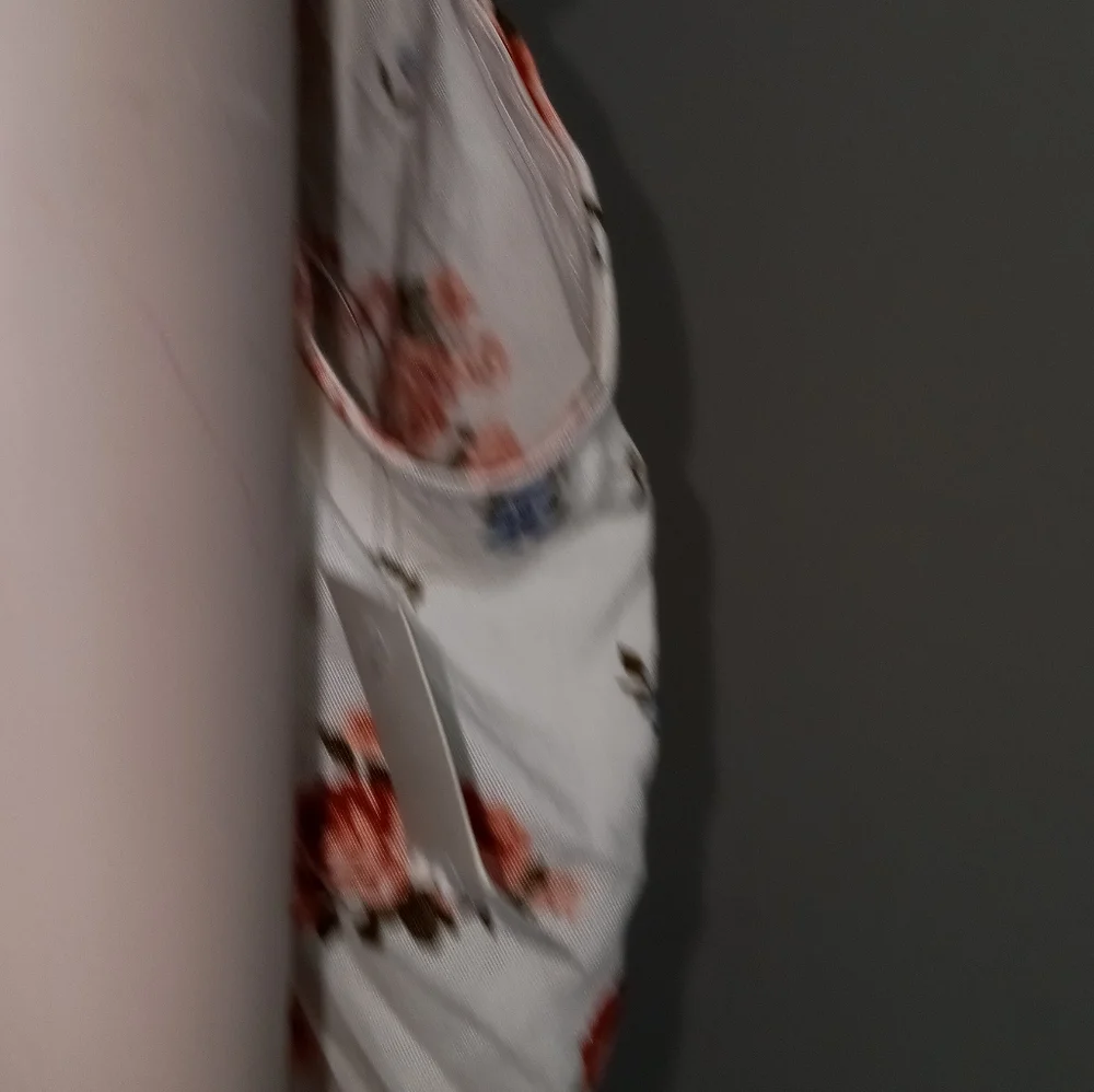 New floral print front tie blouse - Picture 4 of 6